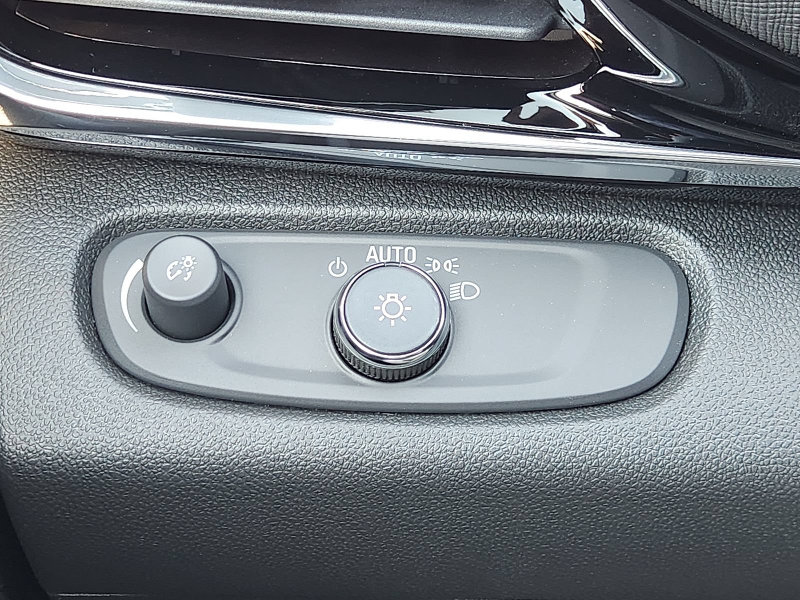 New 2026 Buick Envista Sport Touring w/ Convenience I Package FWD image 26
