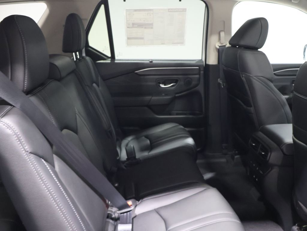 New 2026 Honda Pilot Touring image 15