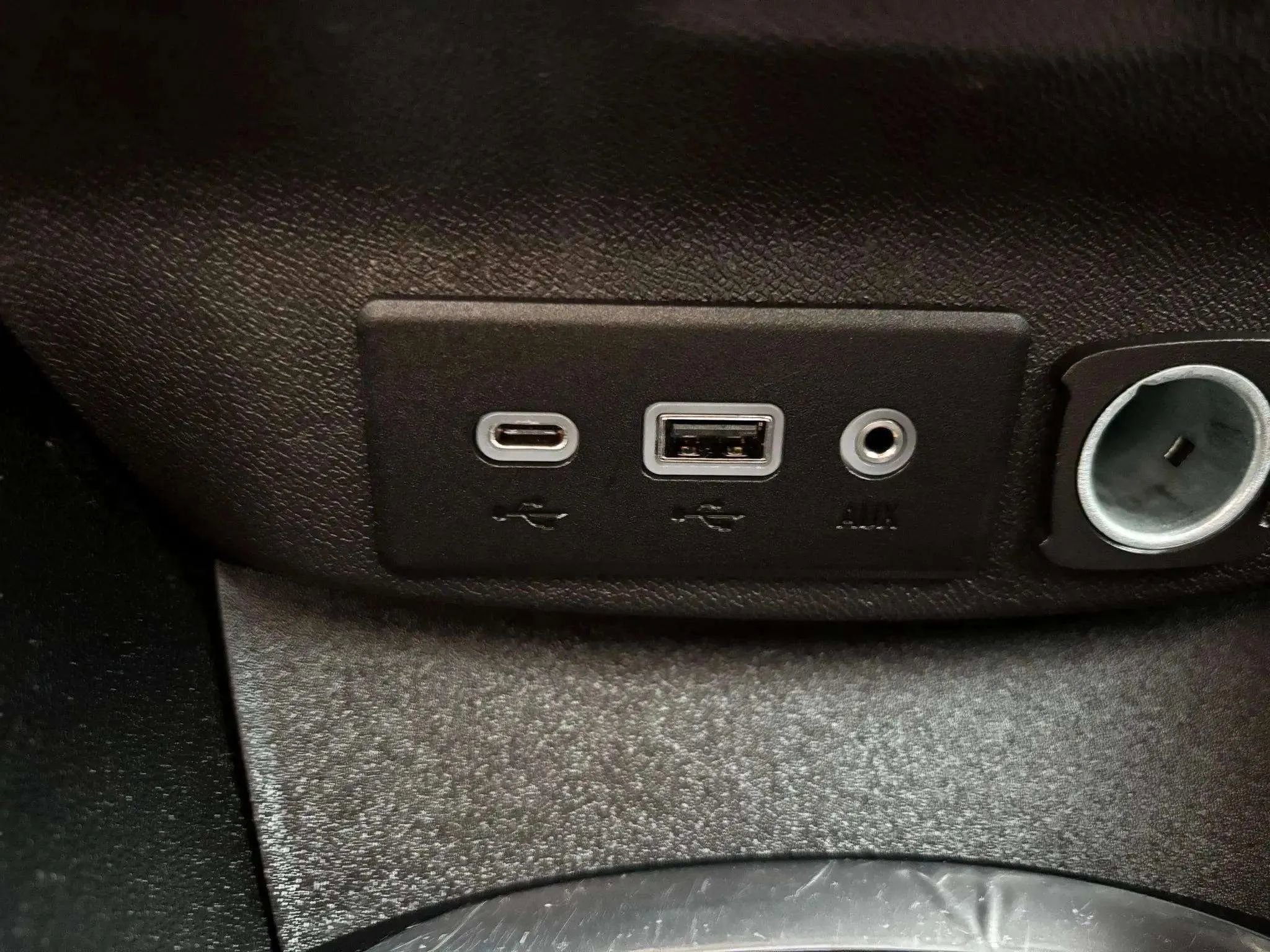 Used 2023 Chevrolet Malibu LT image 27
