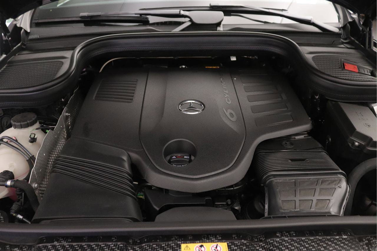 New 2026 Mercedes-Benz GLE 450 4MATIC Coupe image 9