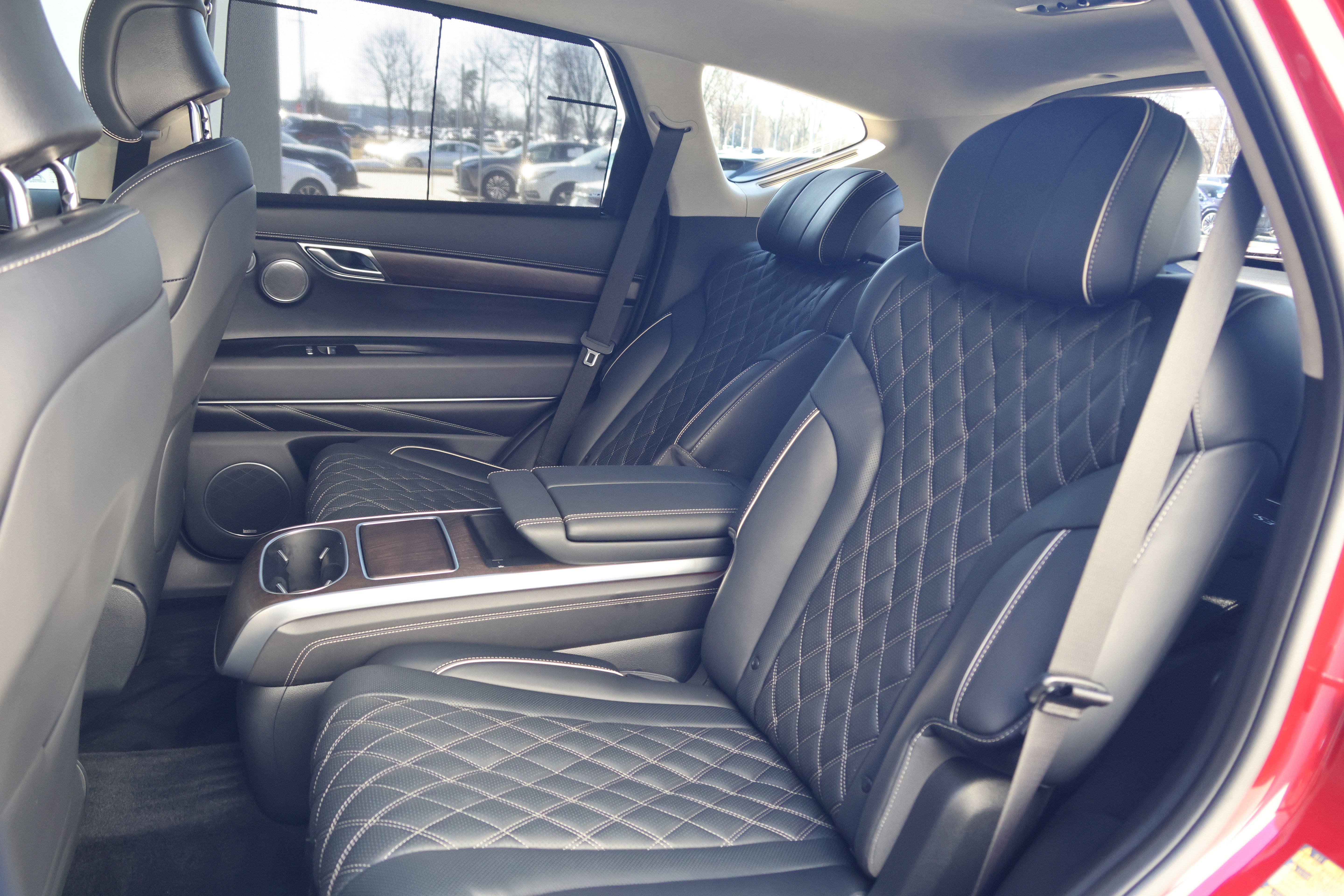 Used 2024 Genesis GV80 3.5T Prestige Signature image 36