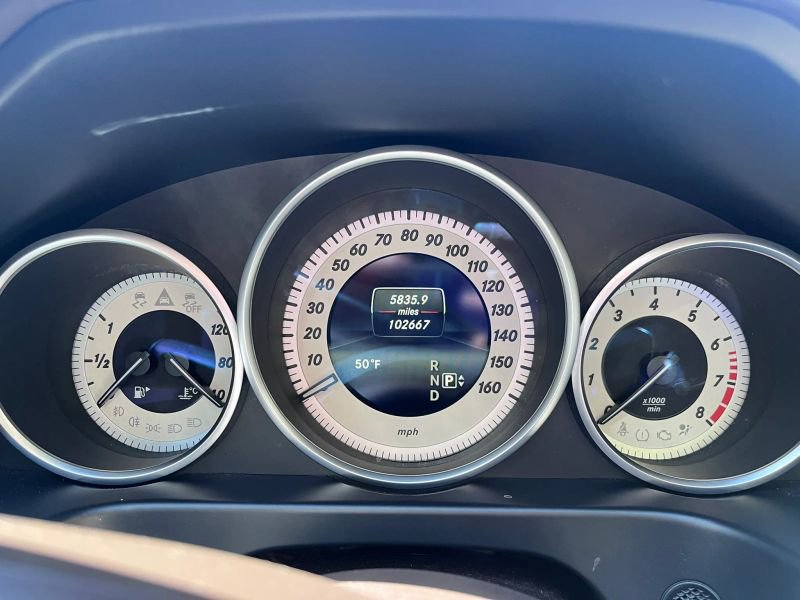 Used 2015 Mercedes-Benz E 400 4MATIC Sedan image 20