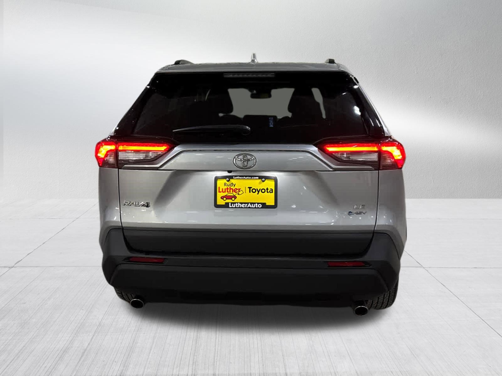 Certified 2025 Toyota RAV4 LE AWD/4WD image 5