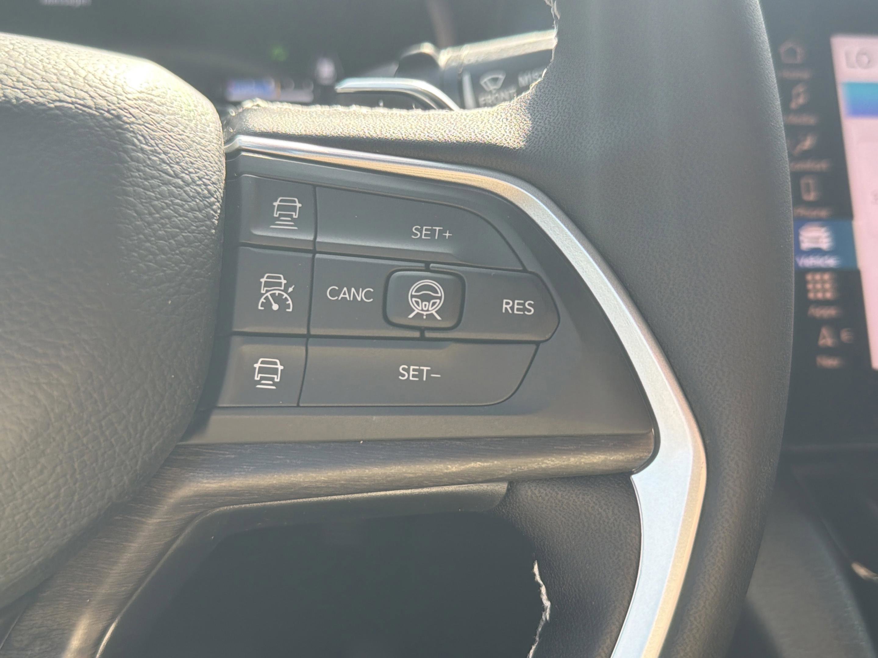 New 2026 Jeep Grand Cherokee L Limited RWD image 11