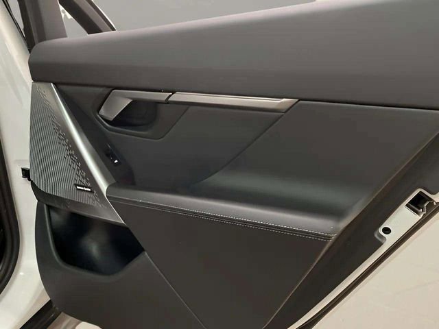 Used 2025 BMW 530i image 80