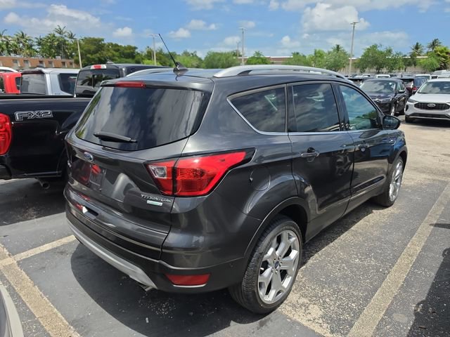 Used 2019 Ford Escape Titanium FWD image 3