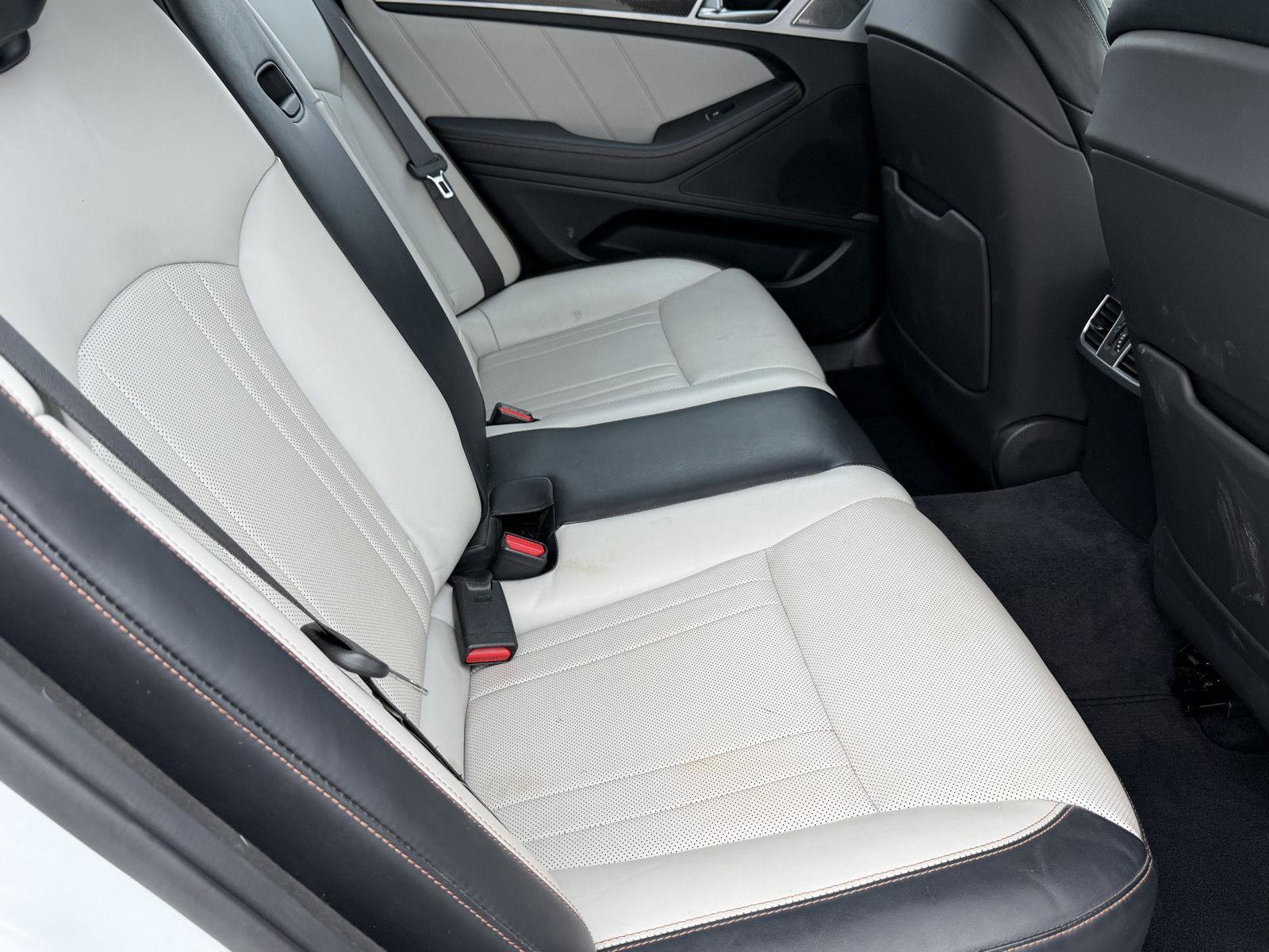 Used 2018 Genesis G80 3.3T Sport RWD image 24
