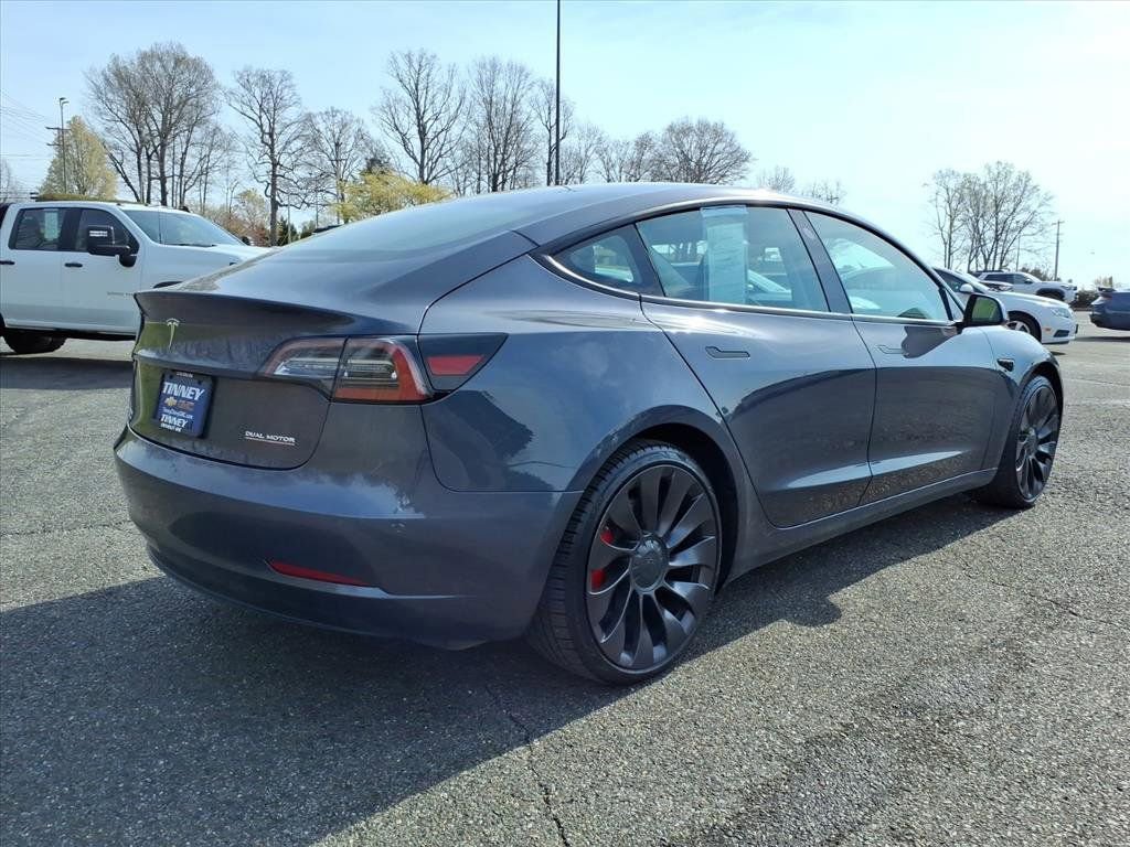 Used 2021 Tesla Model 3 Performance image 3