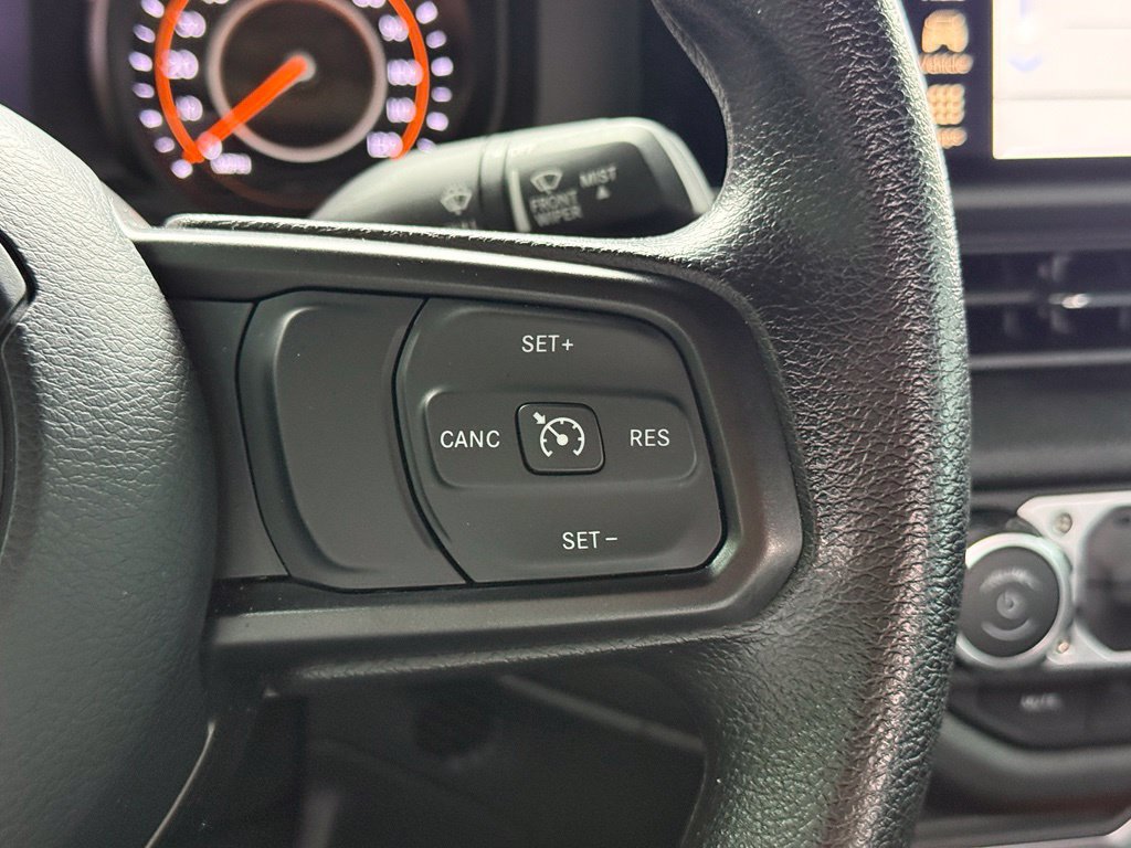 Used 2024 Jeep Gladiator Sport AWD/4WD image 19