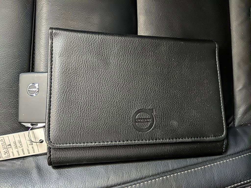 Used 2023 Volvo XC40 B5 Plus w/ Driver Assist Package image 30