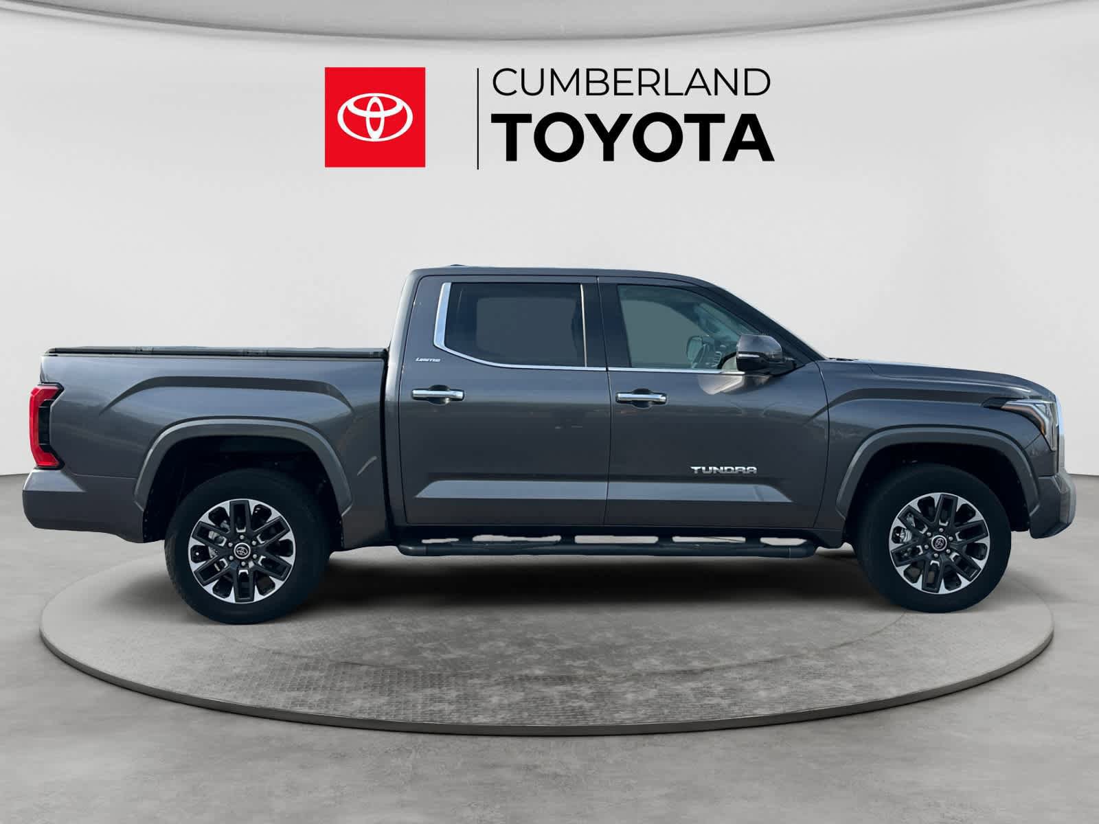 Used 2023 Toyota Tundra Limited AWD/4WD image 6