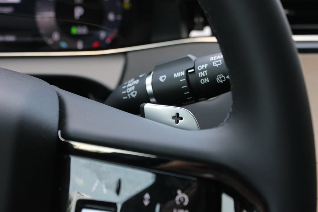 New 2026 Land Rover Range Rover Evoque S AWD/4WD image 16