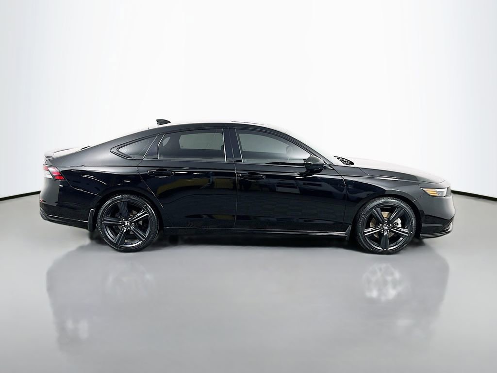 Used 2024 Honda Accord Sport image 4