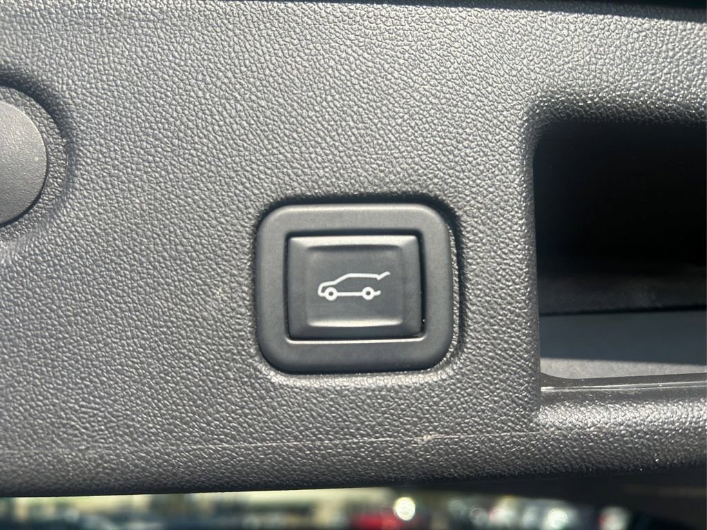 Used 2024 Chevrolet Equinox RS AWD/4WD image 24