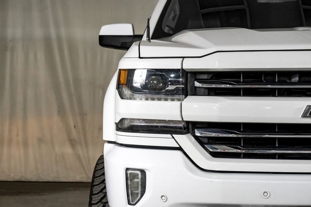 Used 2018 Chevrolet Silverado 1500 LTZ Z71 w/ LTZ Plus Package AWD/4WD image 39