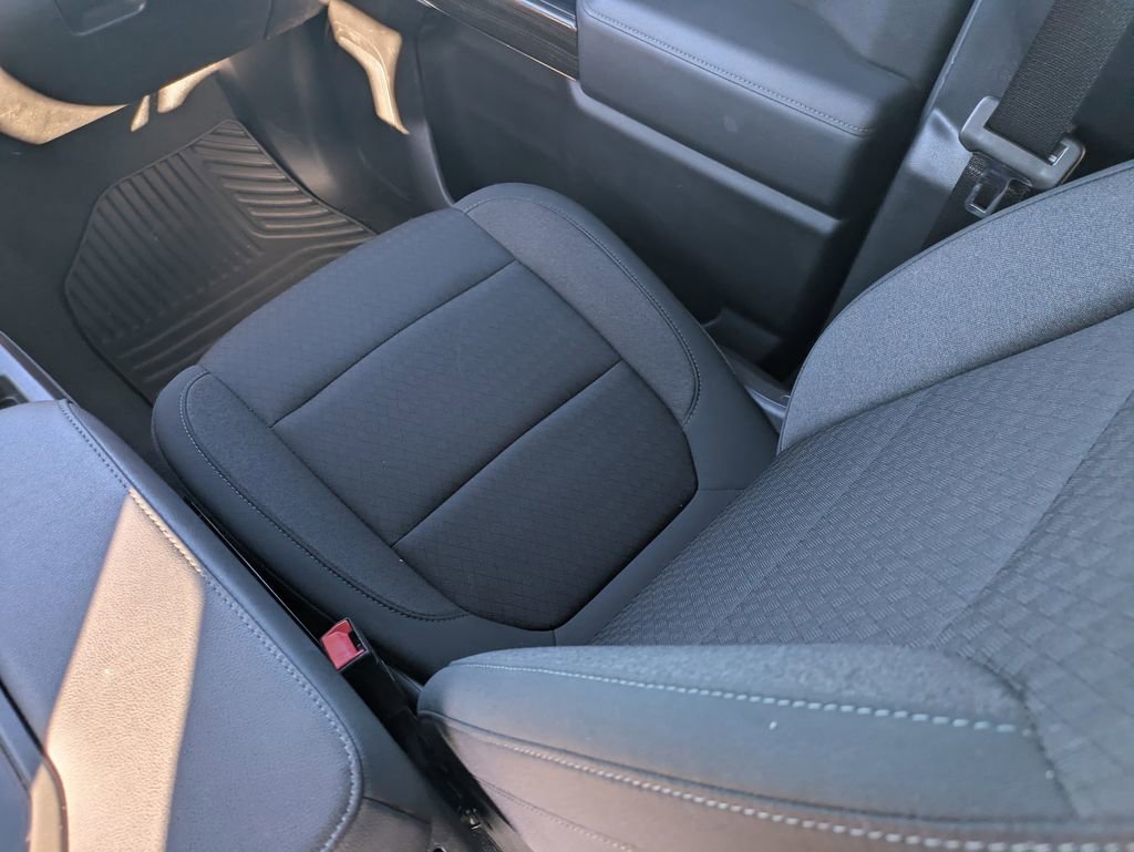 Used 2022 Chevrolet Silverado 1500 LT image 17