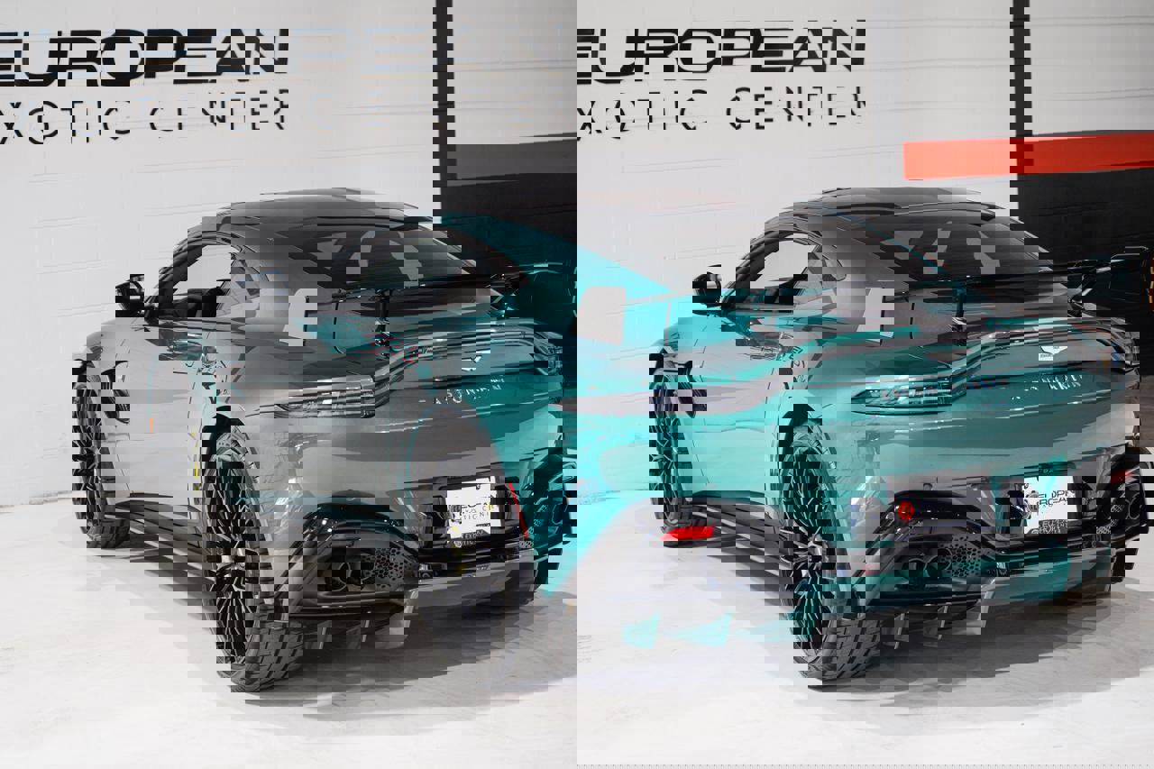 Used 2023 Aston Martin V8 Vantage Coupe image 37