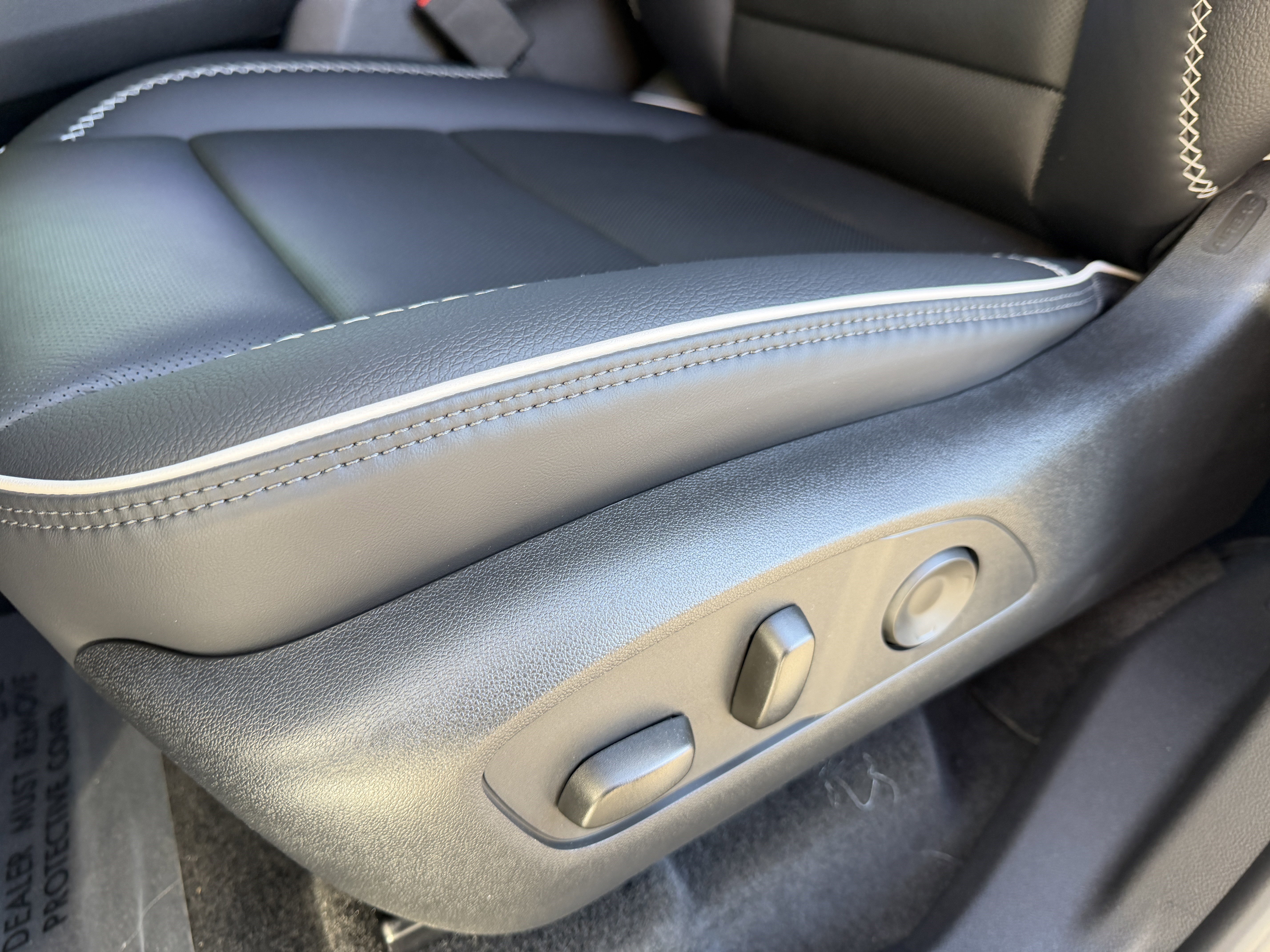 New 2026 GMC Acadia Denali w/ Super Cruise Package image 15