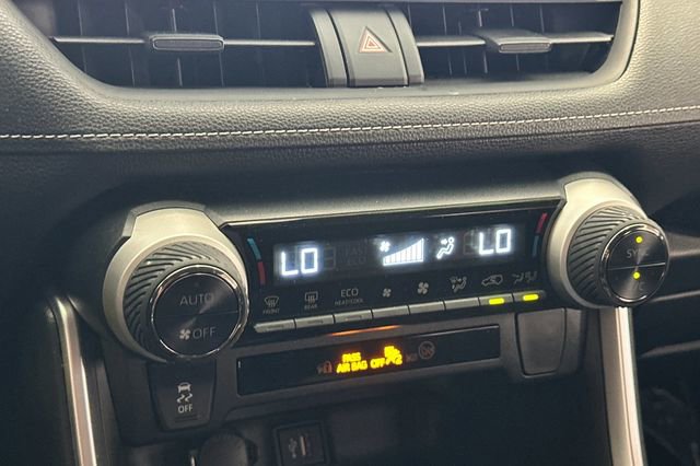 Certified 2024 Toyota RAV4 LE AWD/4WD image 25