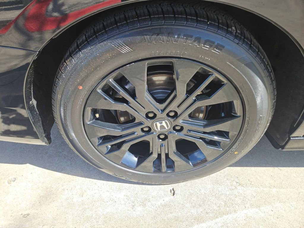 Used 2025 Honda Odyssey Sport-L image 25