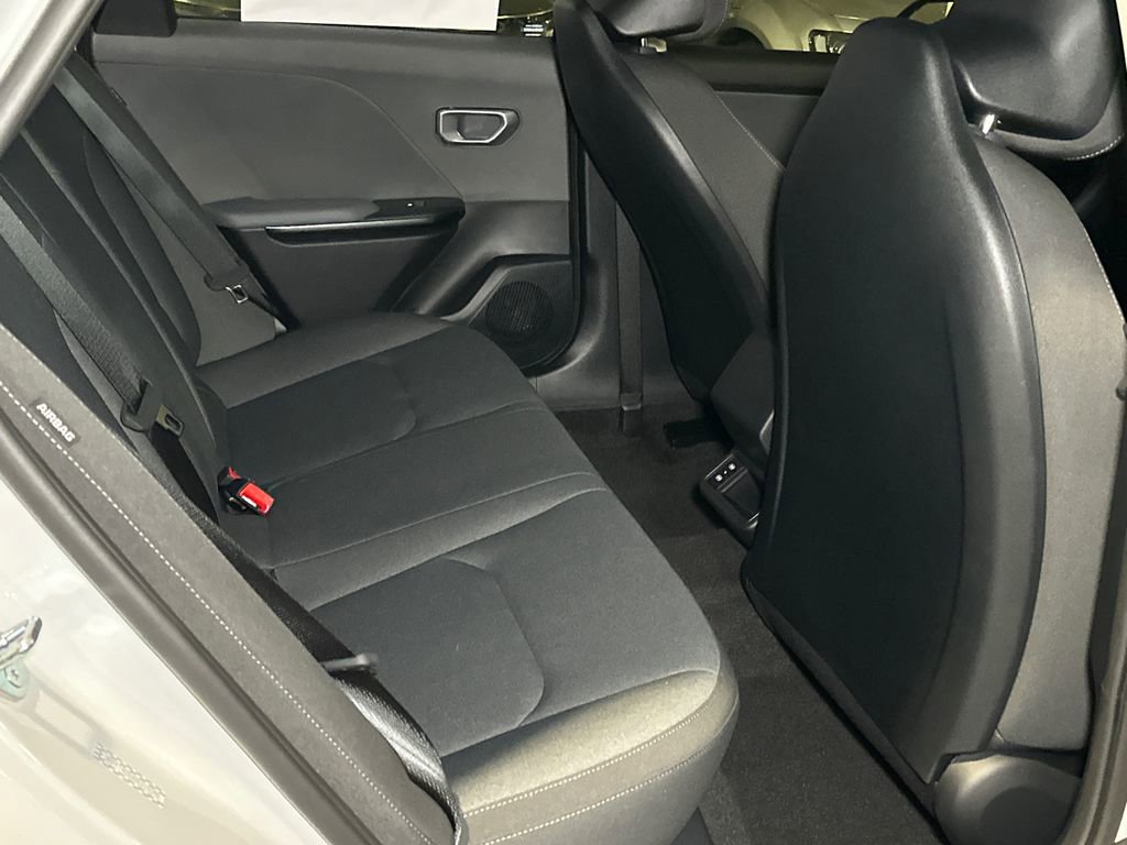 New 2025 Kia K4 FWD image 13