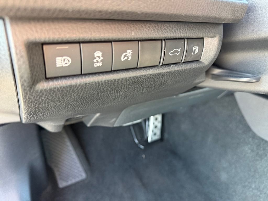 Certified 2025 Toyota Camry SE image 24