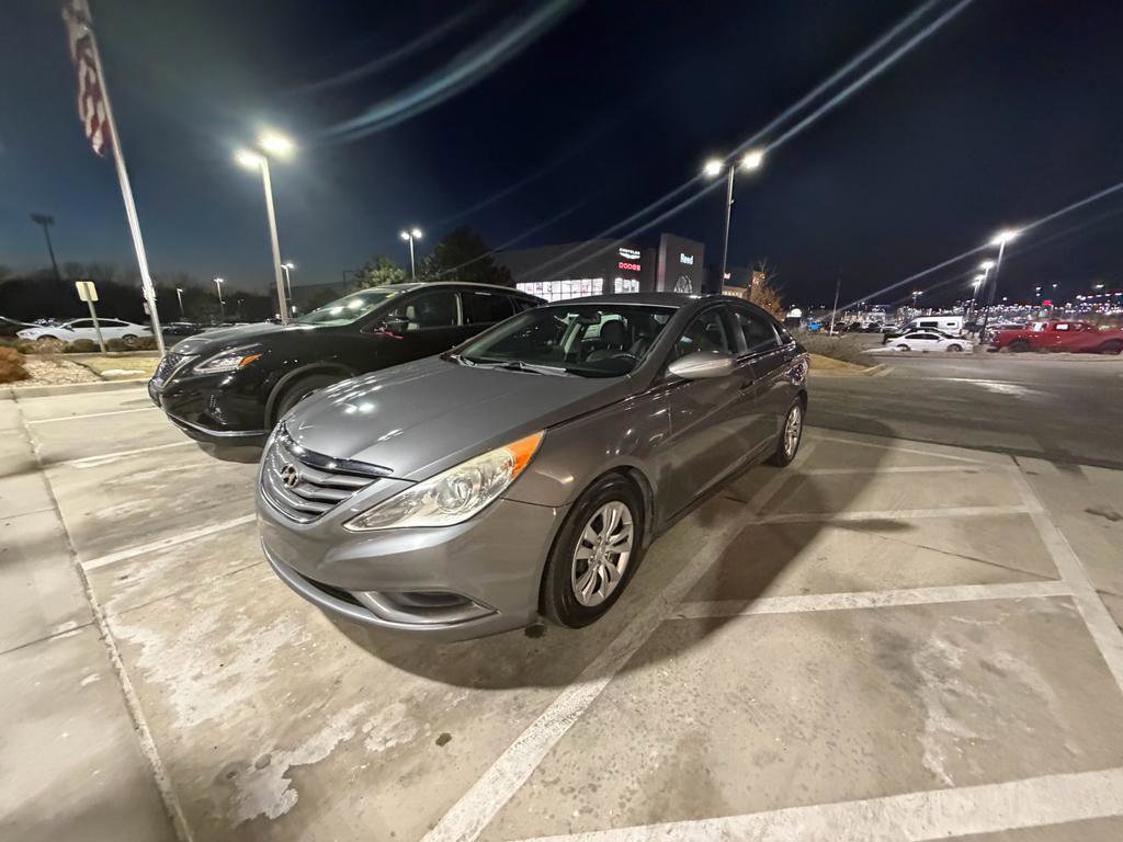 Used 2013 Hyundai Sonata GLS image 1