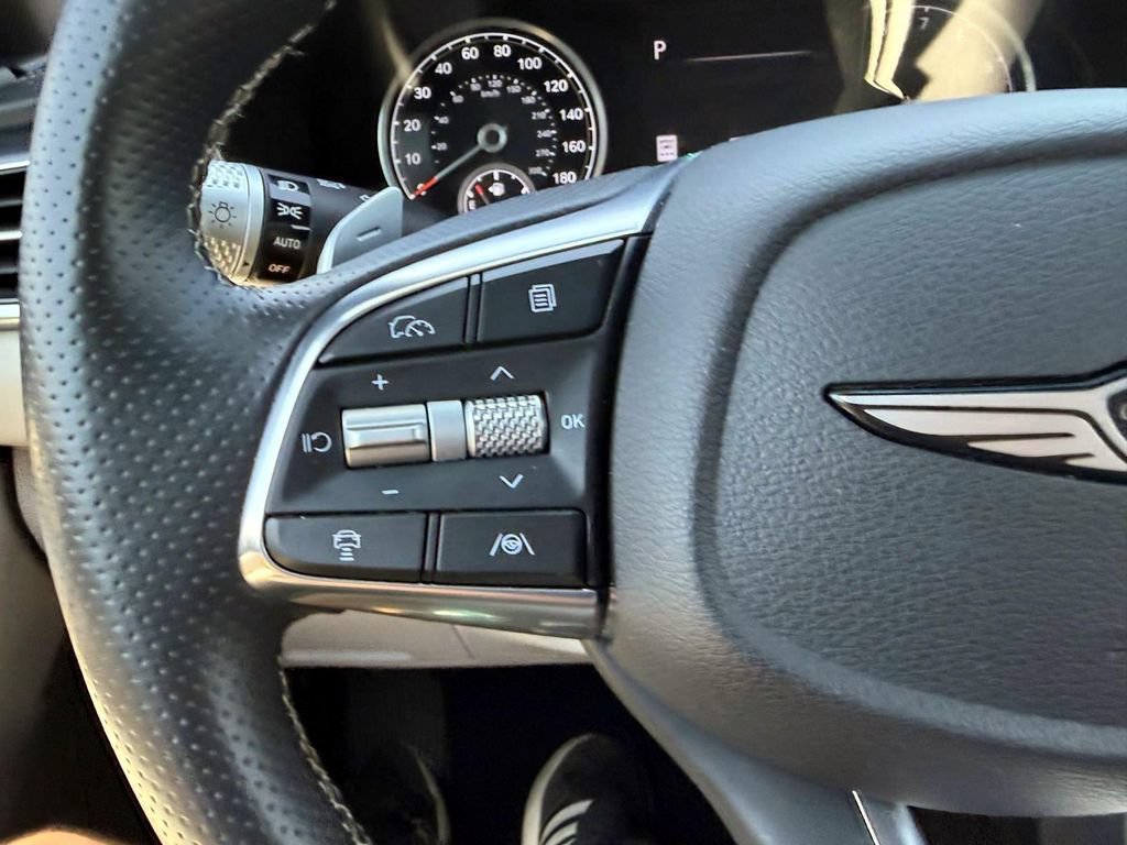 Certified 2025 Genesis G70 2.5T AWD/4WD image 36