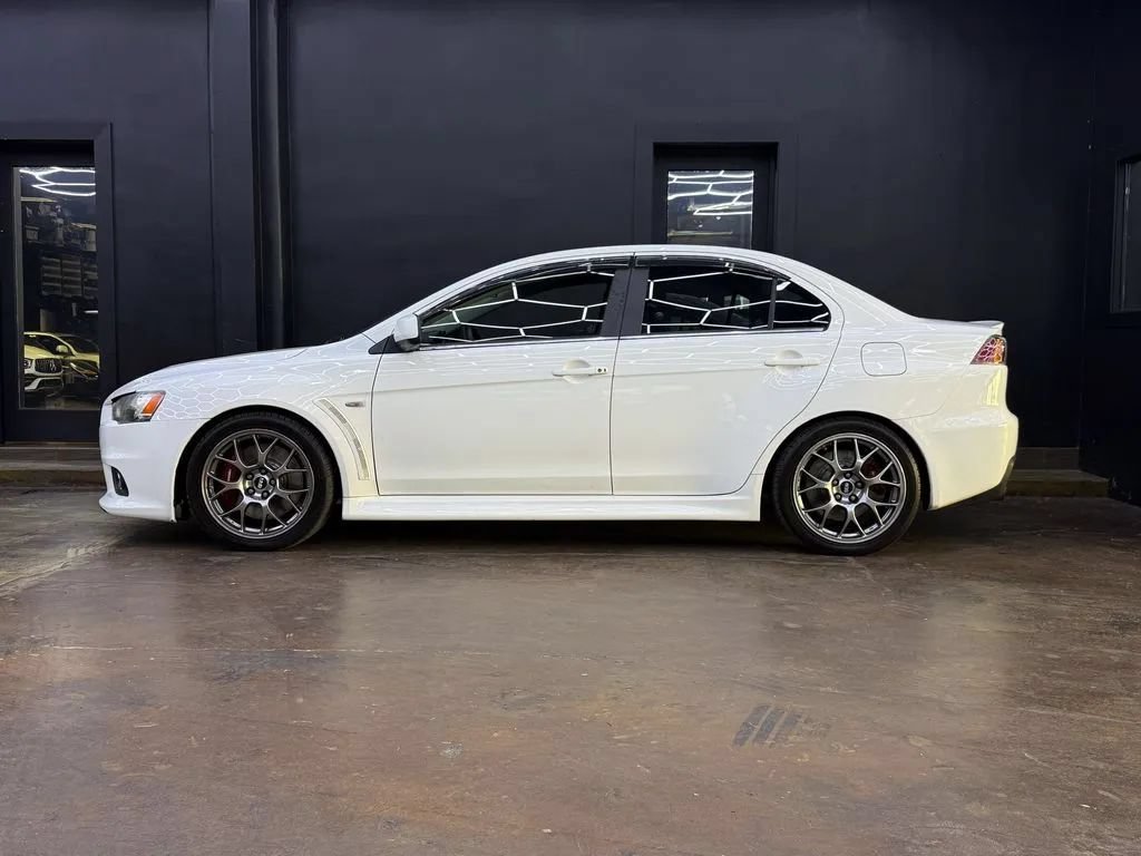 Used 2011 Mitsubishi Lancer Evolution MR AWD/4WD image 5