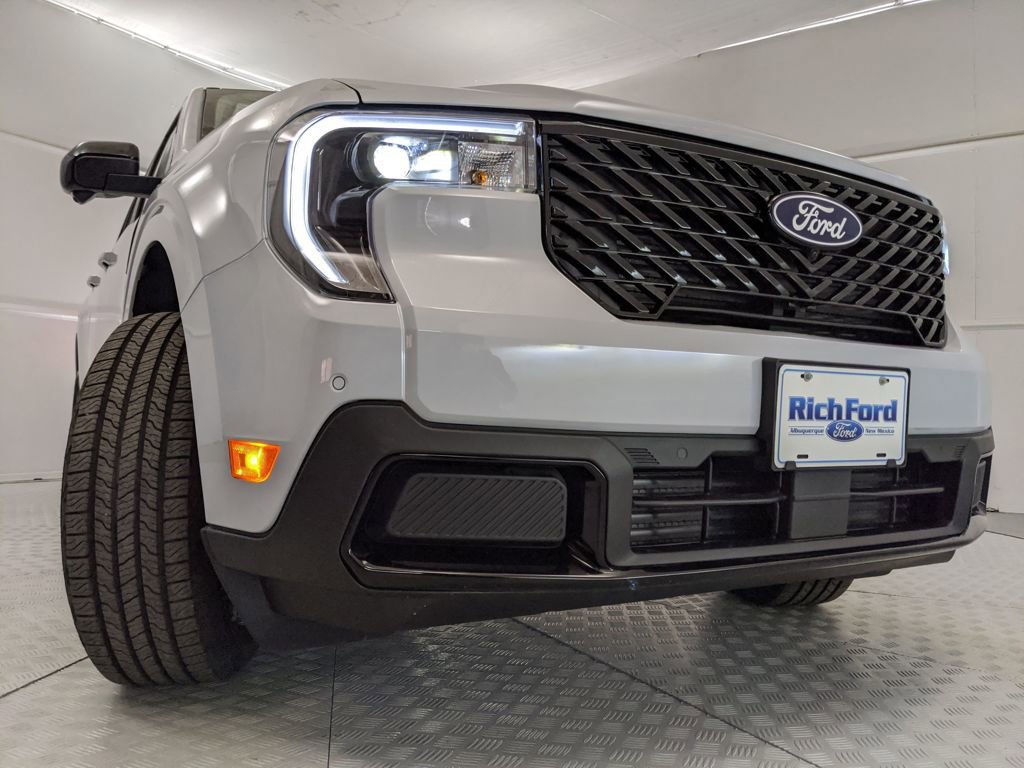 New 2026 Ford Maverick Lariat w/ Black Appearance Package image 28