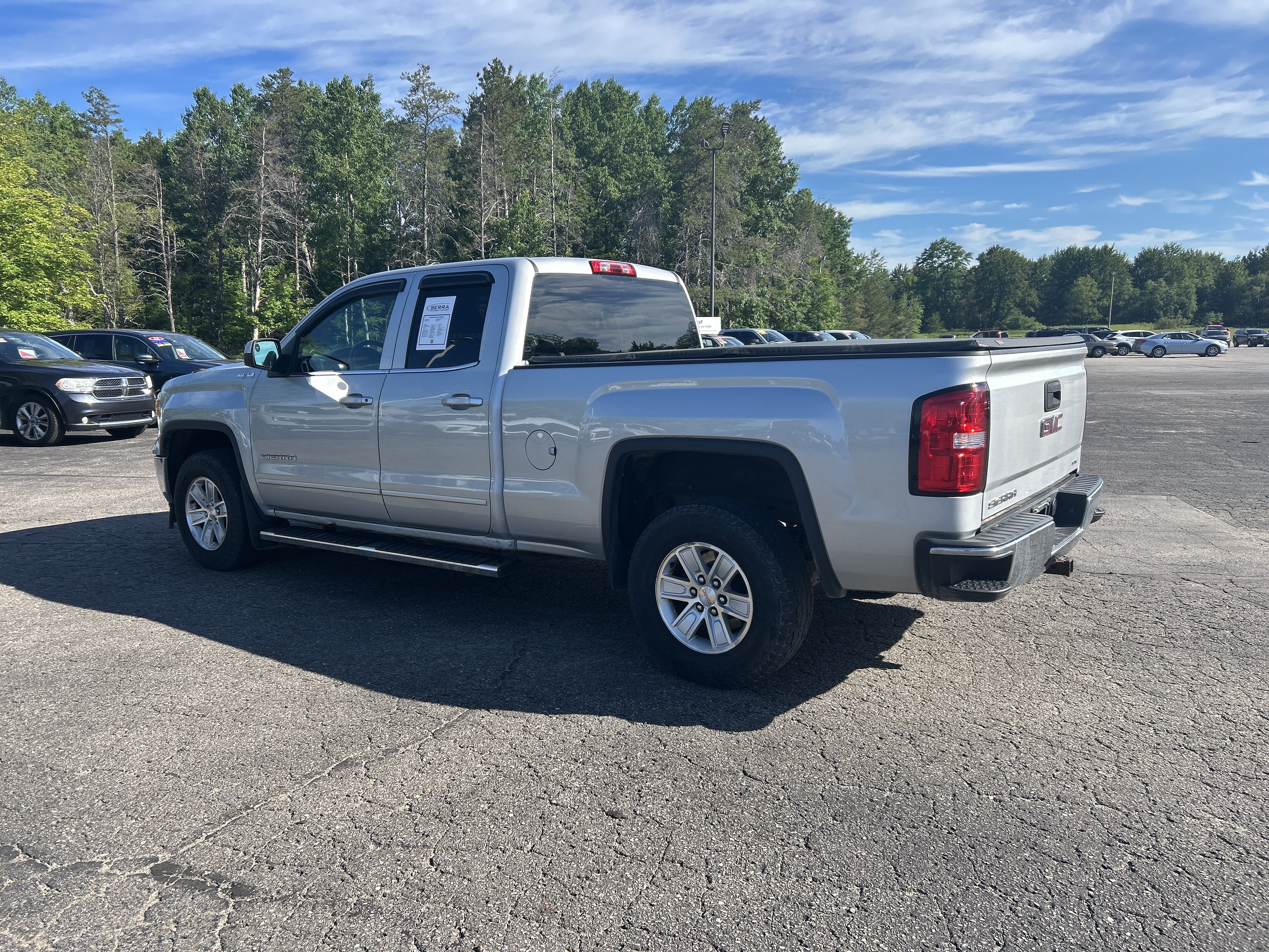 Used 2015 GMC Sierra 1500 SLE w/ SLE Value Package AWD/4WD image 6