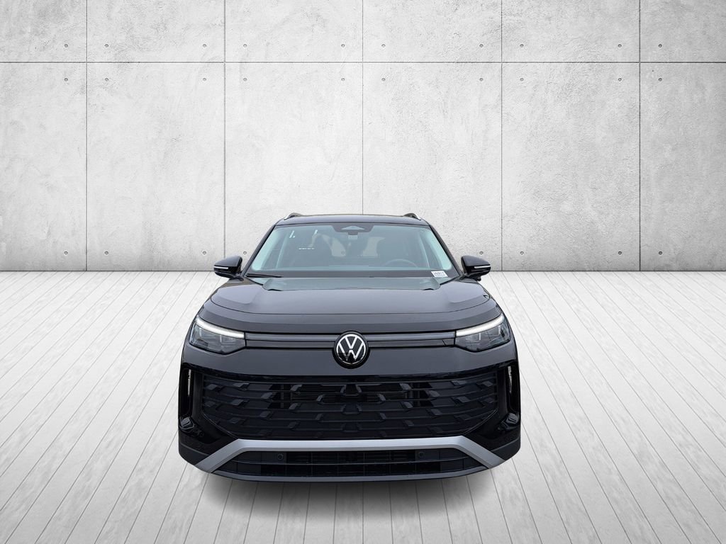 New 2026 Volkswagen Tiguan SE image 2