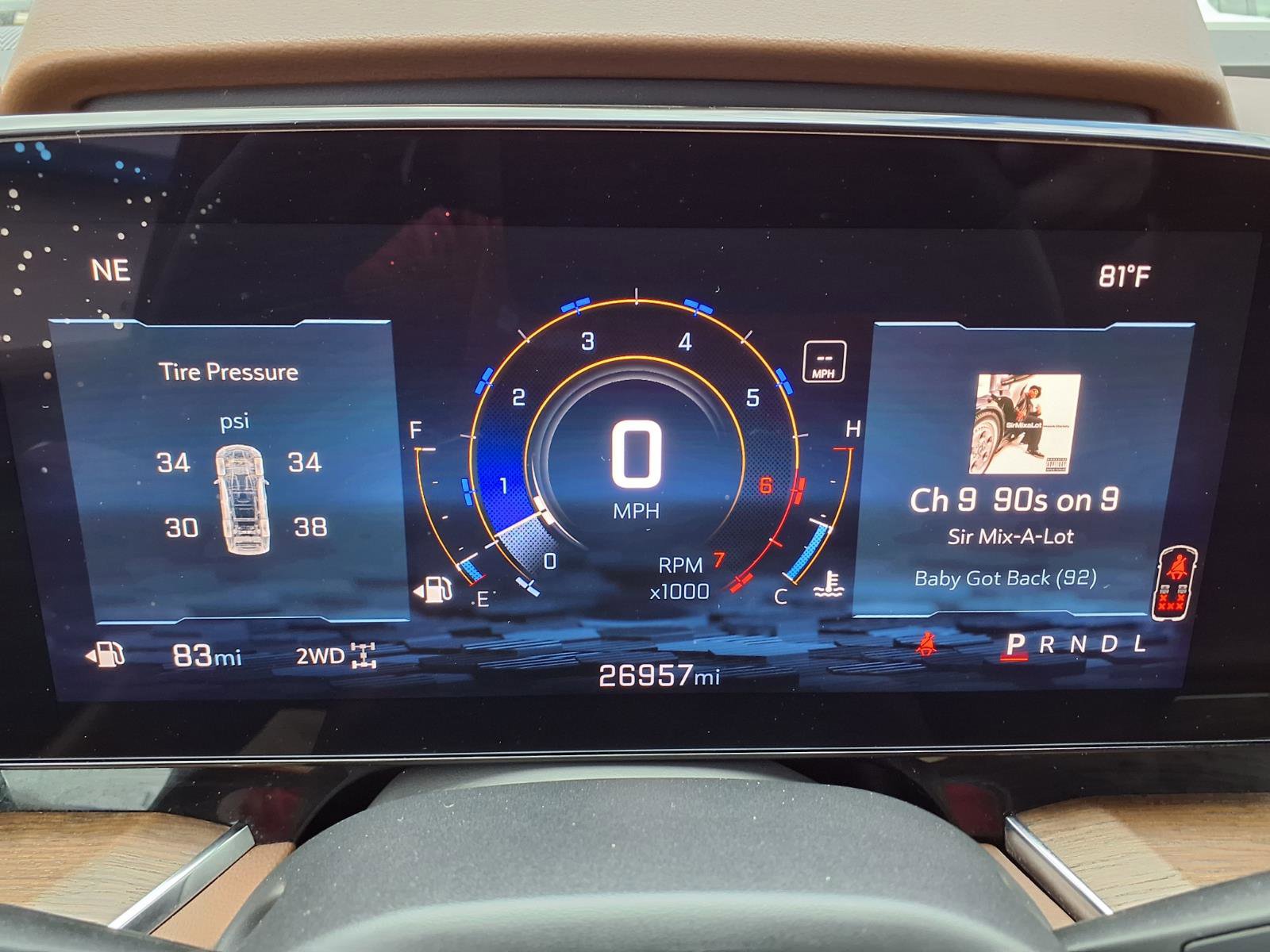 Used 2025 Chevrolet Tahoe High Country AWD/4WD image 29