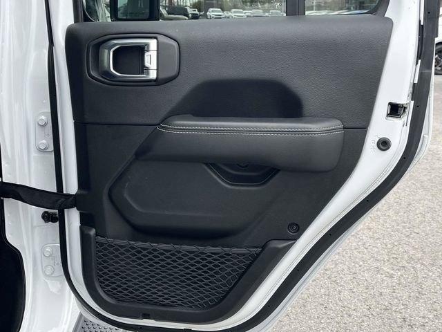 Used 2023 Jeep Wrangler Sahara w/ Cold Weather Group image 22