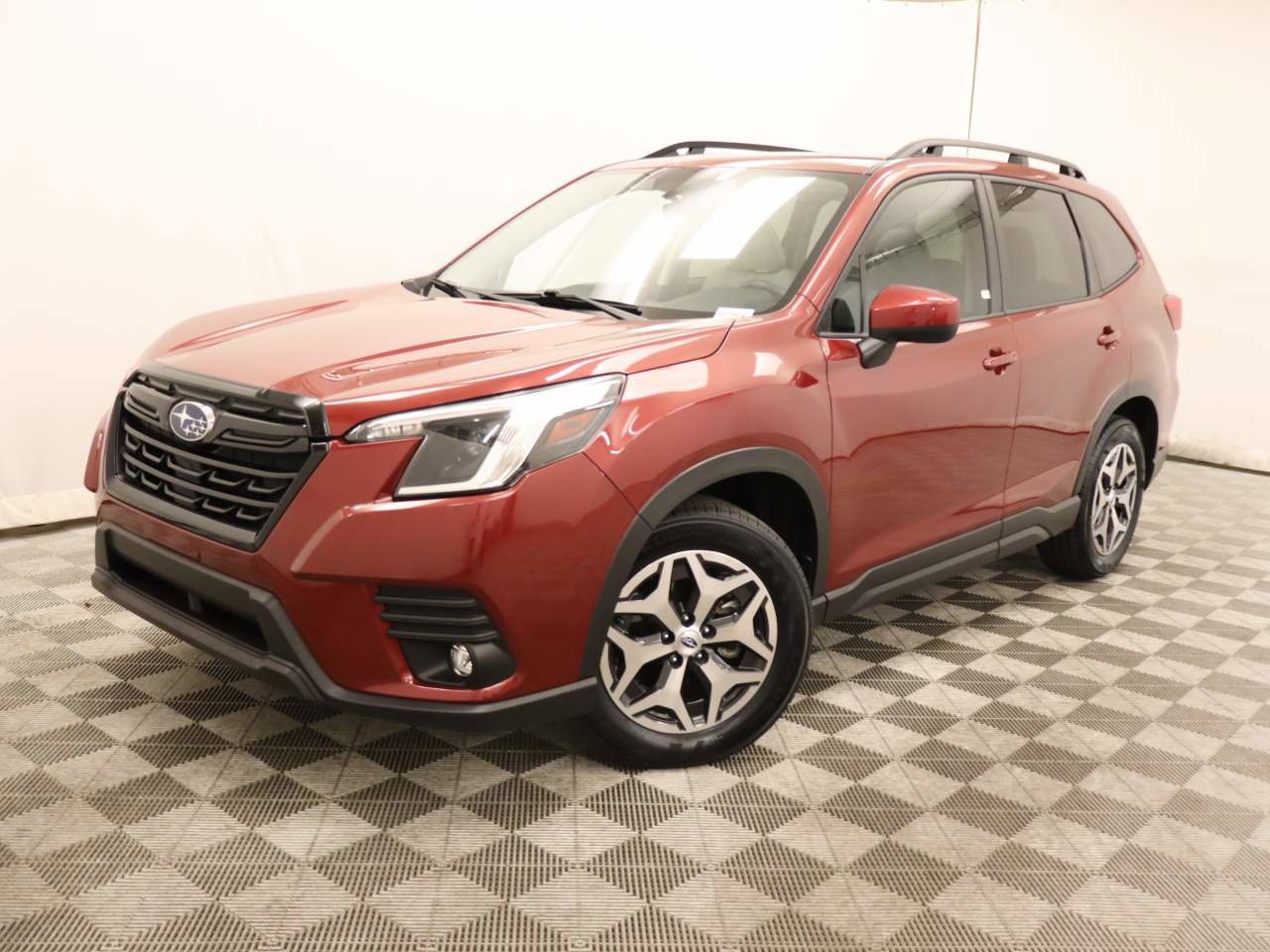 Used 2024 Subaru Forester Premium image 1