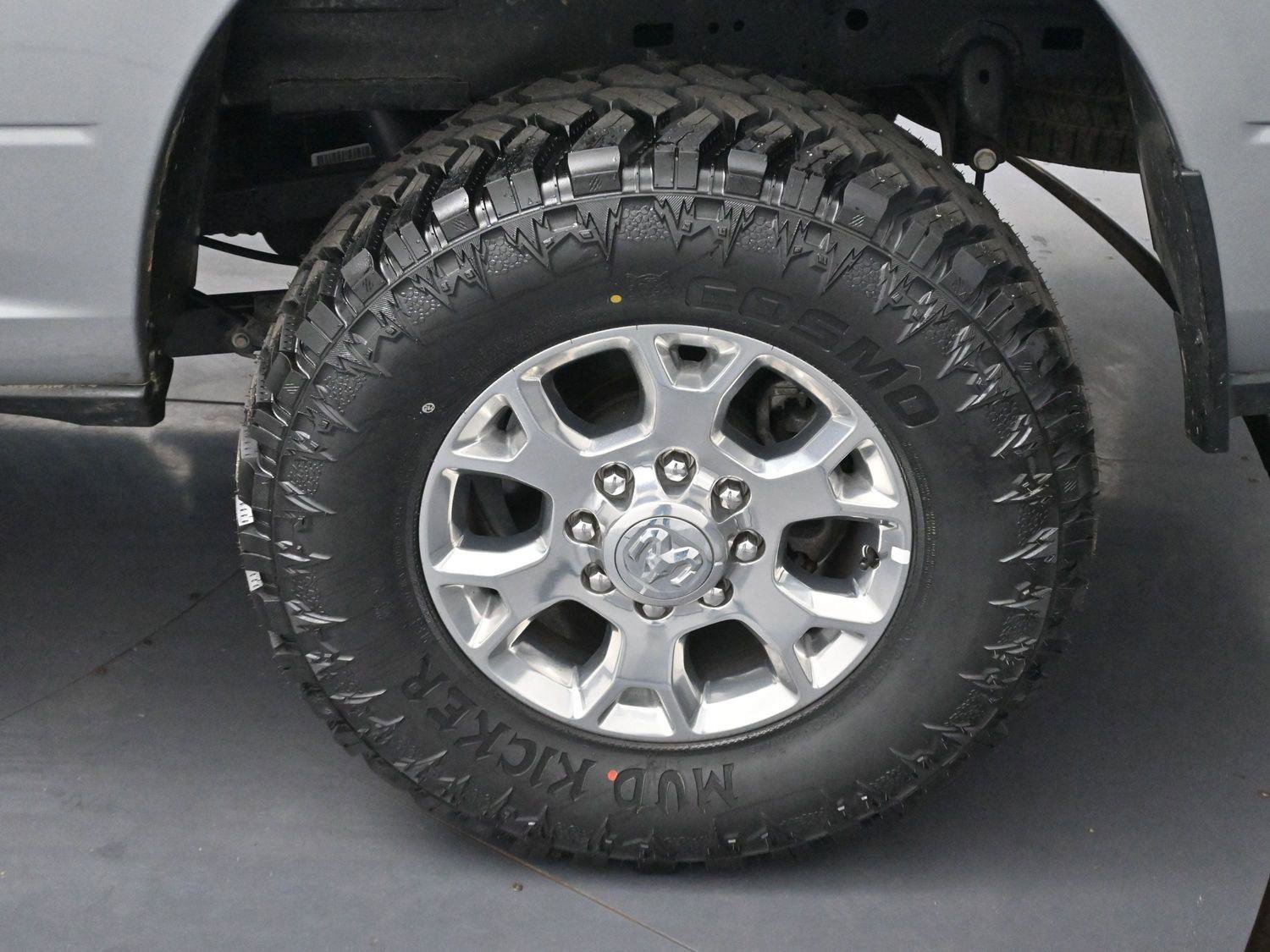 Used 2024 RAM 2500 Laramie w/ Safety Group image 30