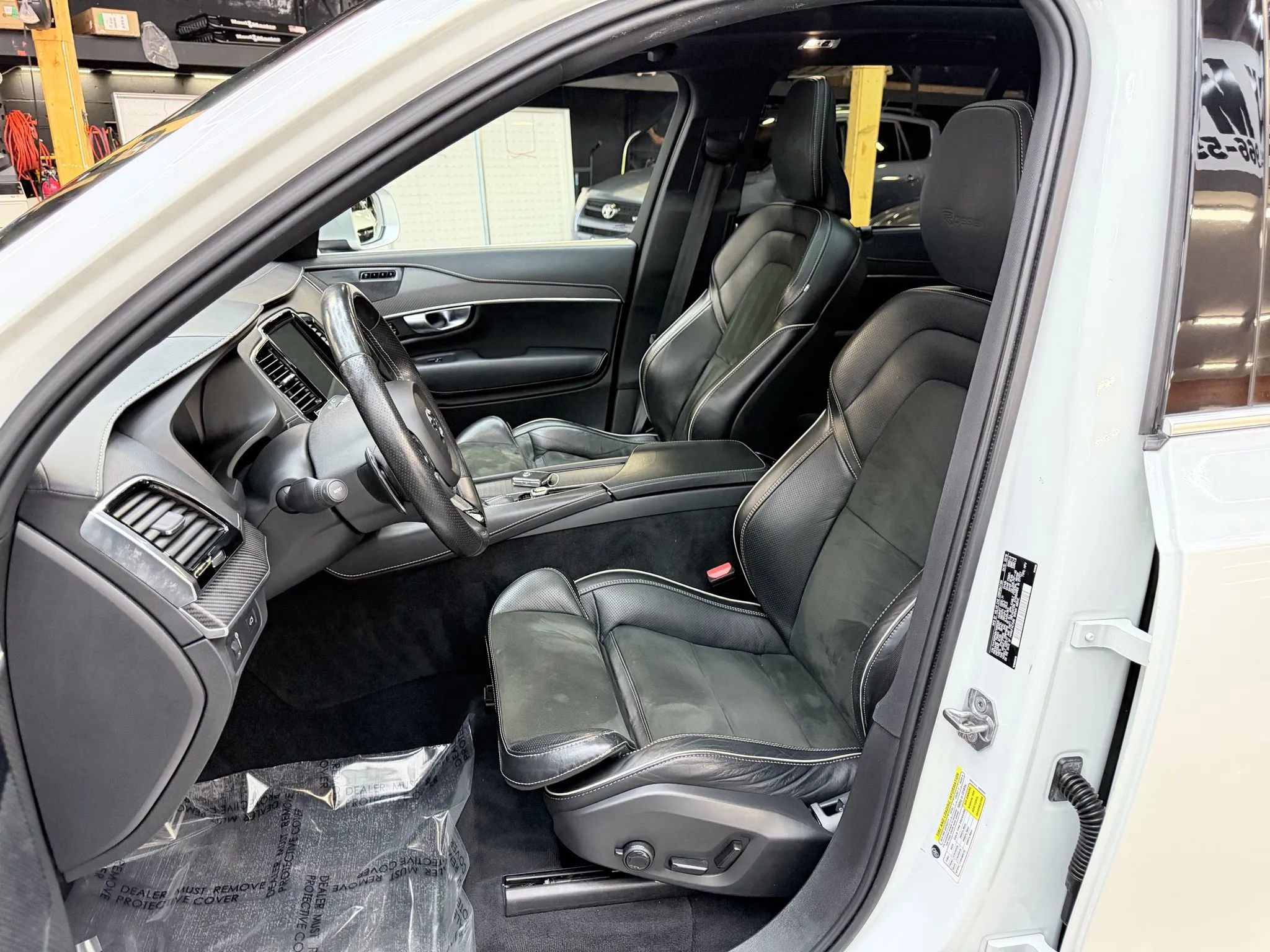 Used 2019 Volvo XC90 T5 R-Design w/ Advanced Package image 12