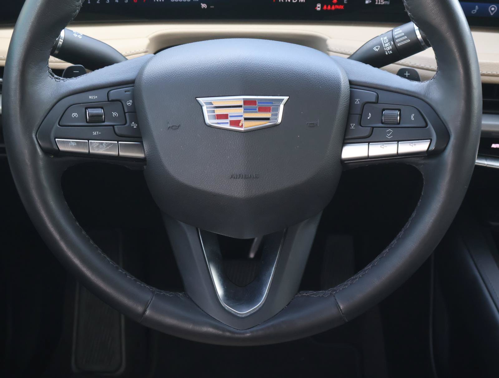 Certified 2024 Cadillac XT4 Luxury w/ Cold Weather Package FWD image 11