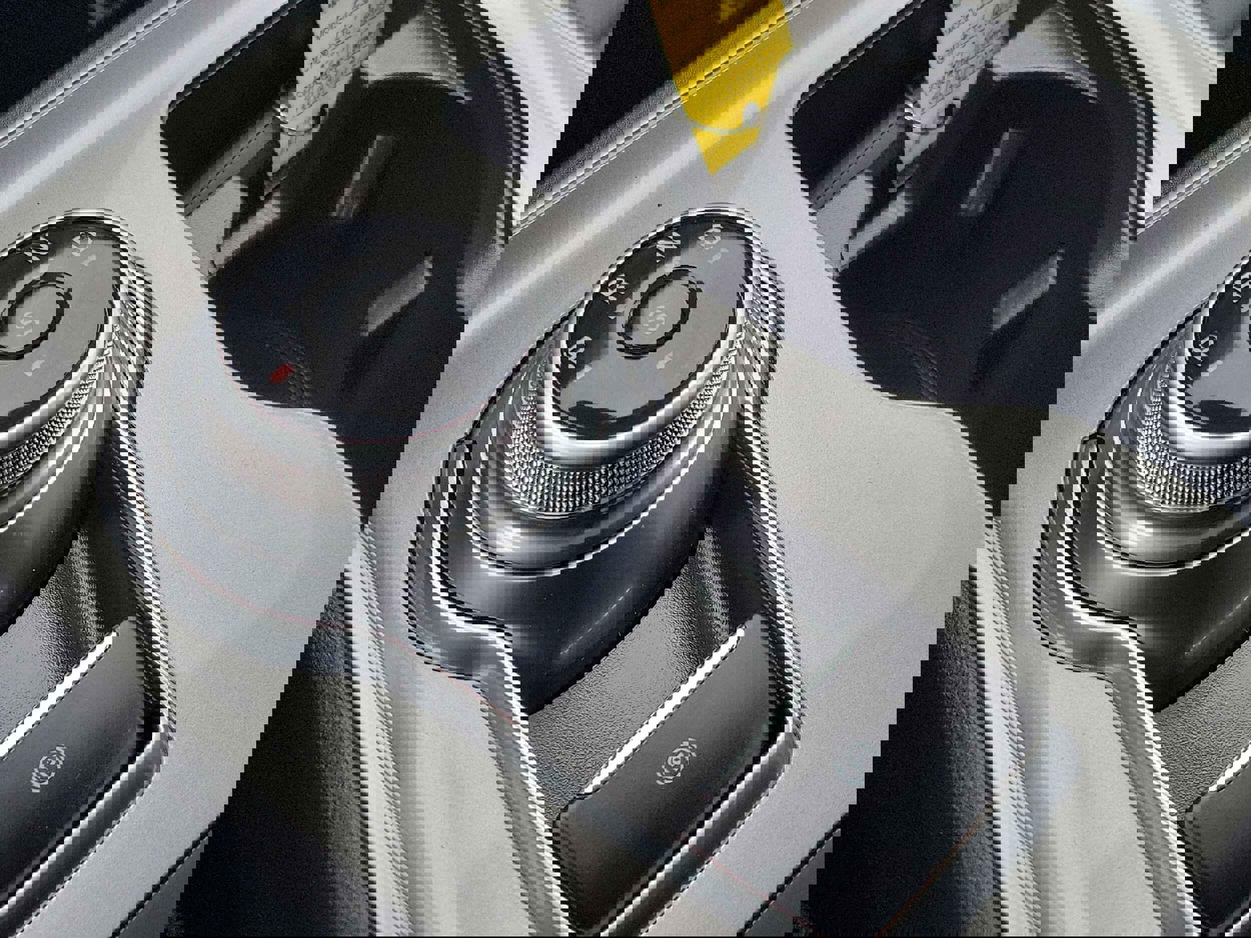 Used 2024 Ford Edge SEL w/ Convenience Package image 32