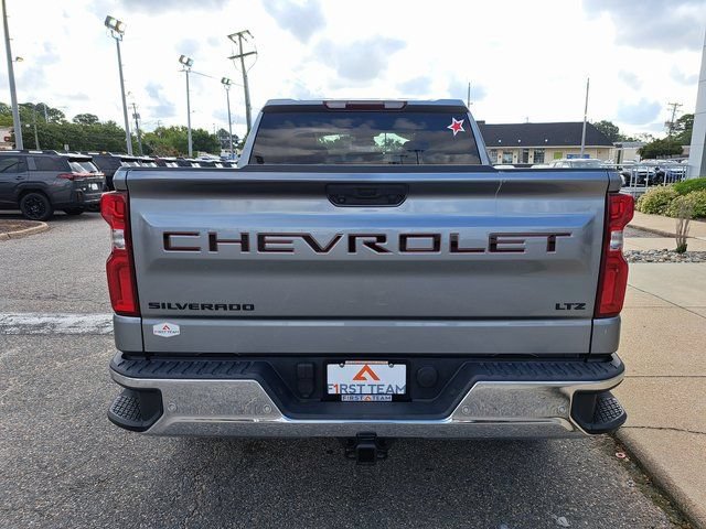 Used 2023 Chevrolet Silverado 1500 LTZ AWD/4WD image 5
