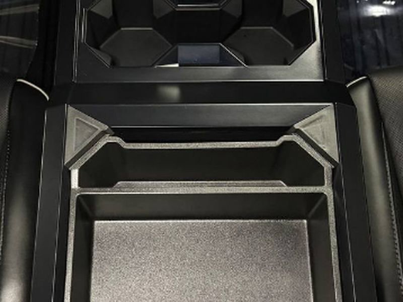 Used 2024 Tesla Cybertruck AWD Crew Cab image 37