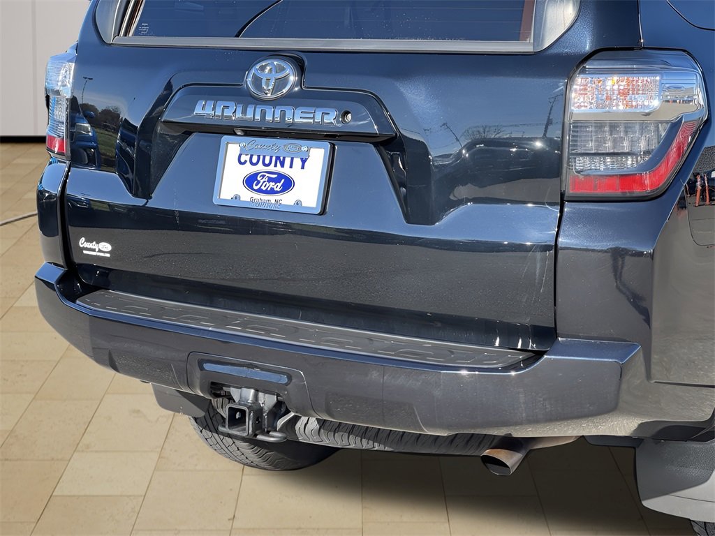 Used 2020 Toyota 4Runner SR5 image 39