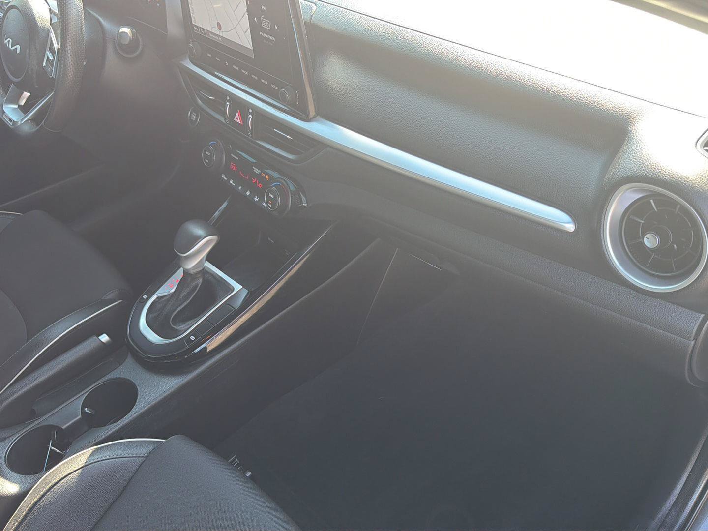 Used 2023 Kia Forte GT-Line FWD image 6