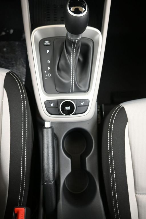 New 2026 Hyundai Venue SEL FWD image 35