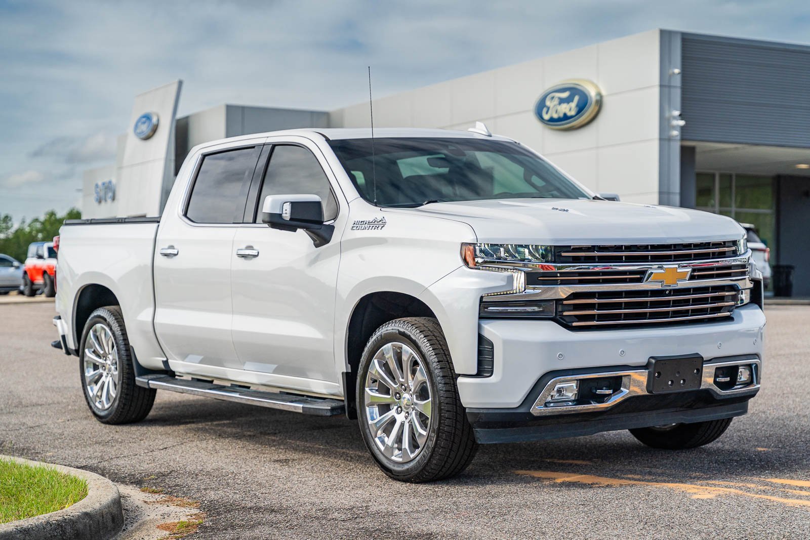 Used 2021 Chevrolet Silverado 1500 High Country w/ Technology Package