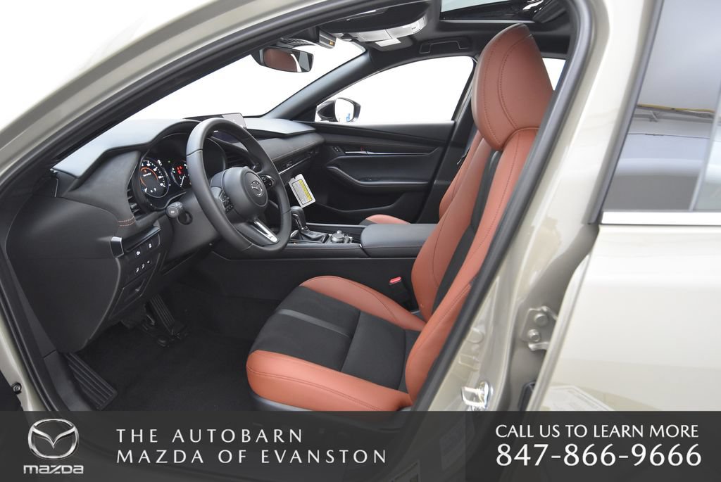 Certified 2025 MAZDA MAZDA3 Carbon AWD/4WD image 21