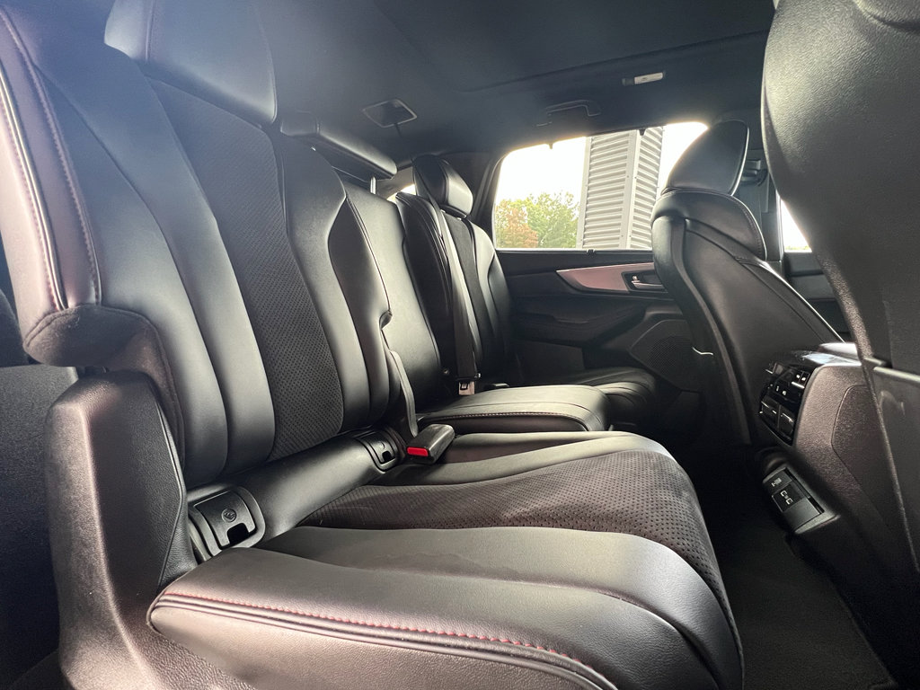 Used 2023 Acura MDX A-Spec image 17
