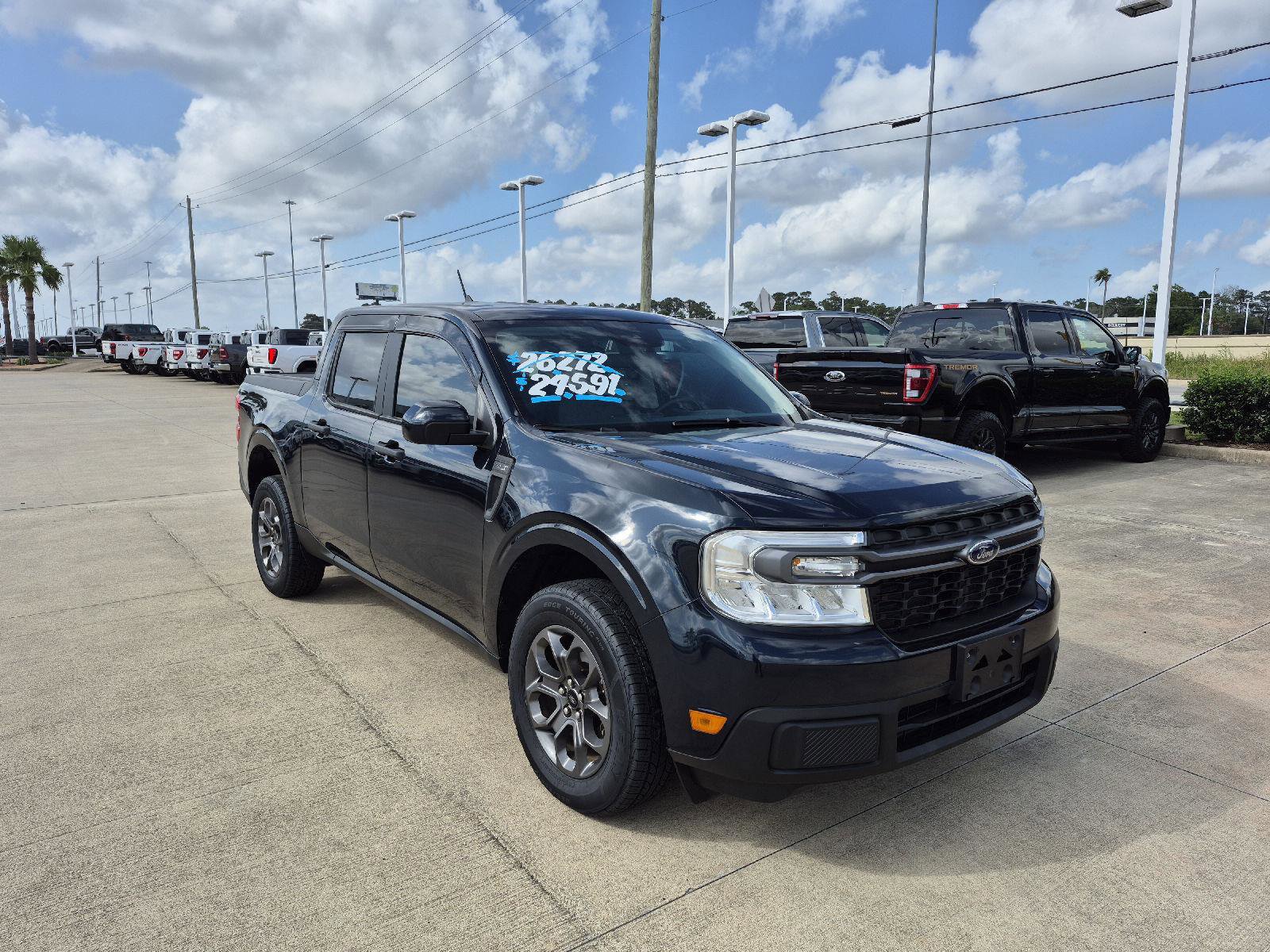 Certified 2023 Ford Maverick XLT w/ XLT Luxury Package image 13