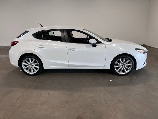 Used 2017 MAZDA MAZDA3 Touring image 2