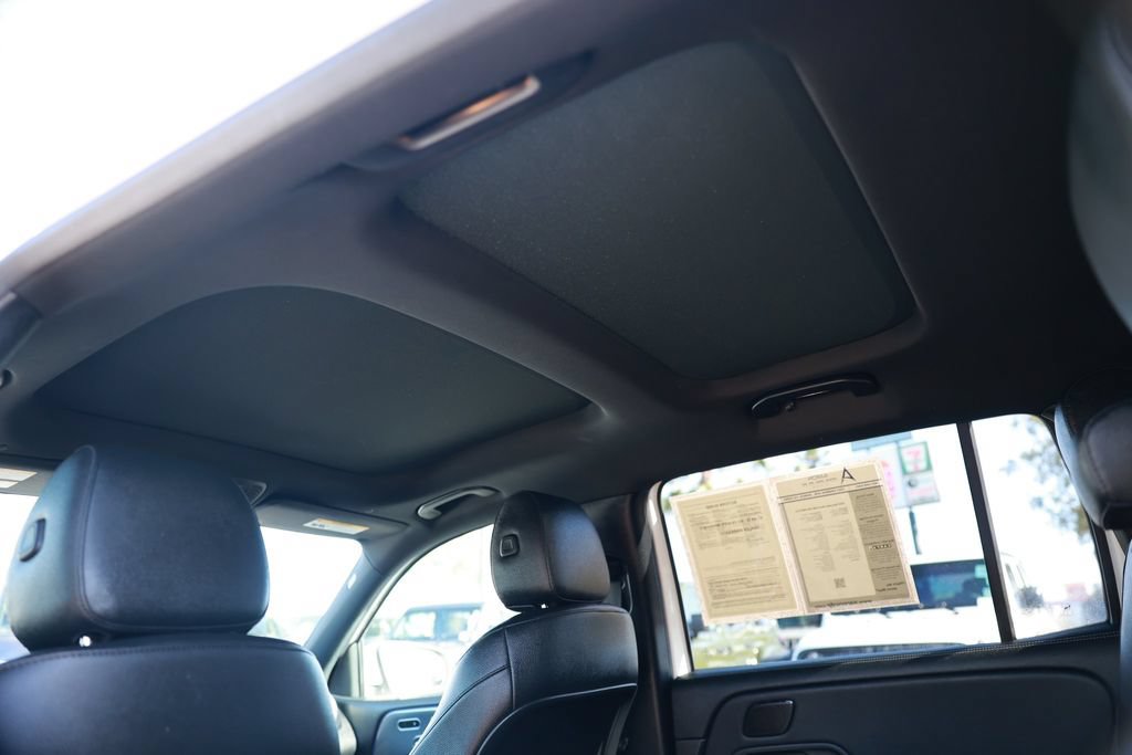 Used 2023 Mercedes-Benz EQB 350 4MATIC SUV w/ Exclusive Package image 34